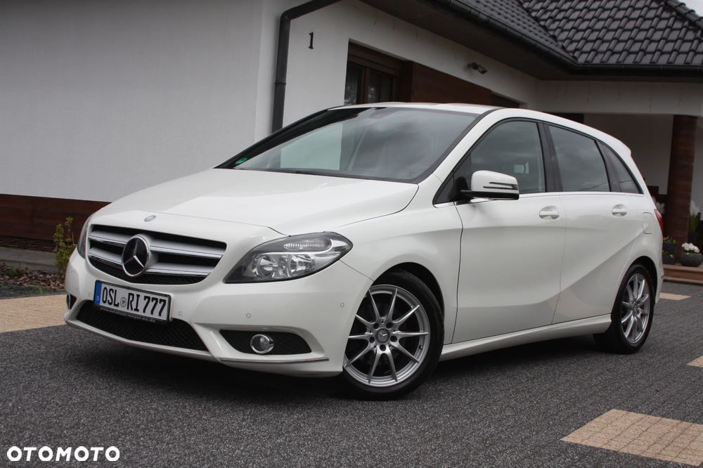 Mercedes-Benz Klasa B 180 Edition - 34
