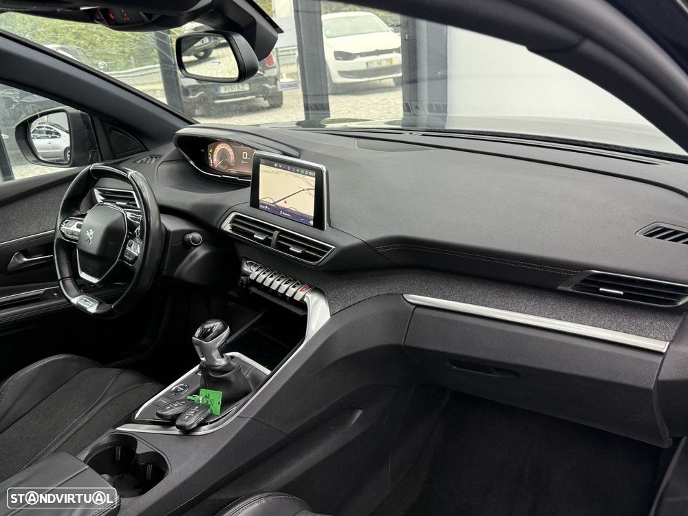 Peugeot 3008 1.2 PureTech GT Line - 16