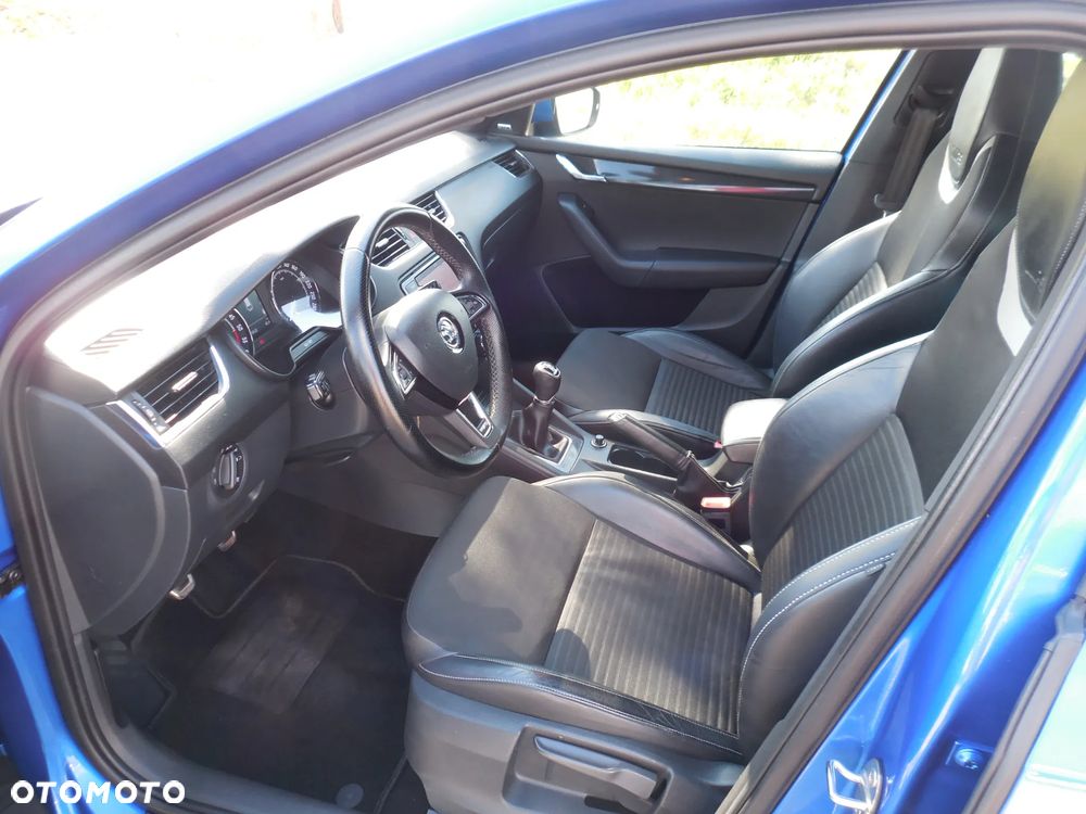 Skoda Octavia 2.0 TDI (Green tec) RS - 19