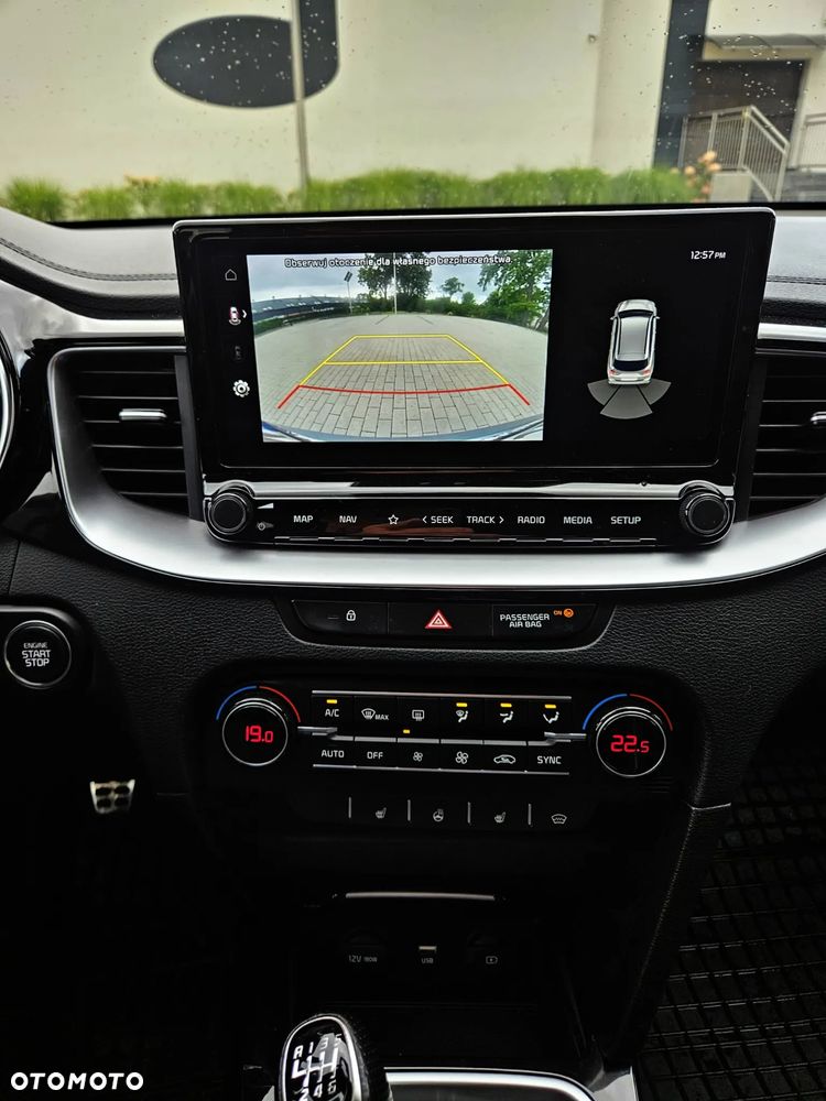 Kia ProCeed 1.5 T-GDI GT Line - 10