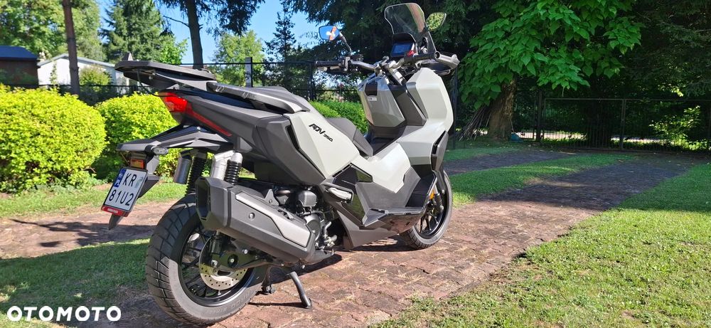 Honda ADV350 - 10