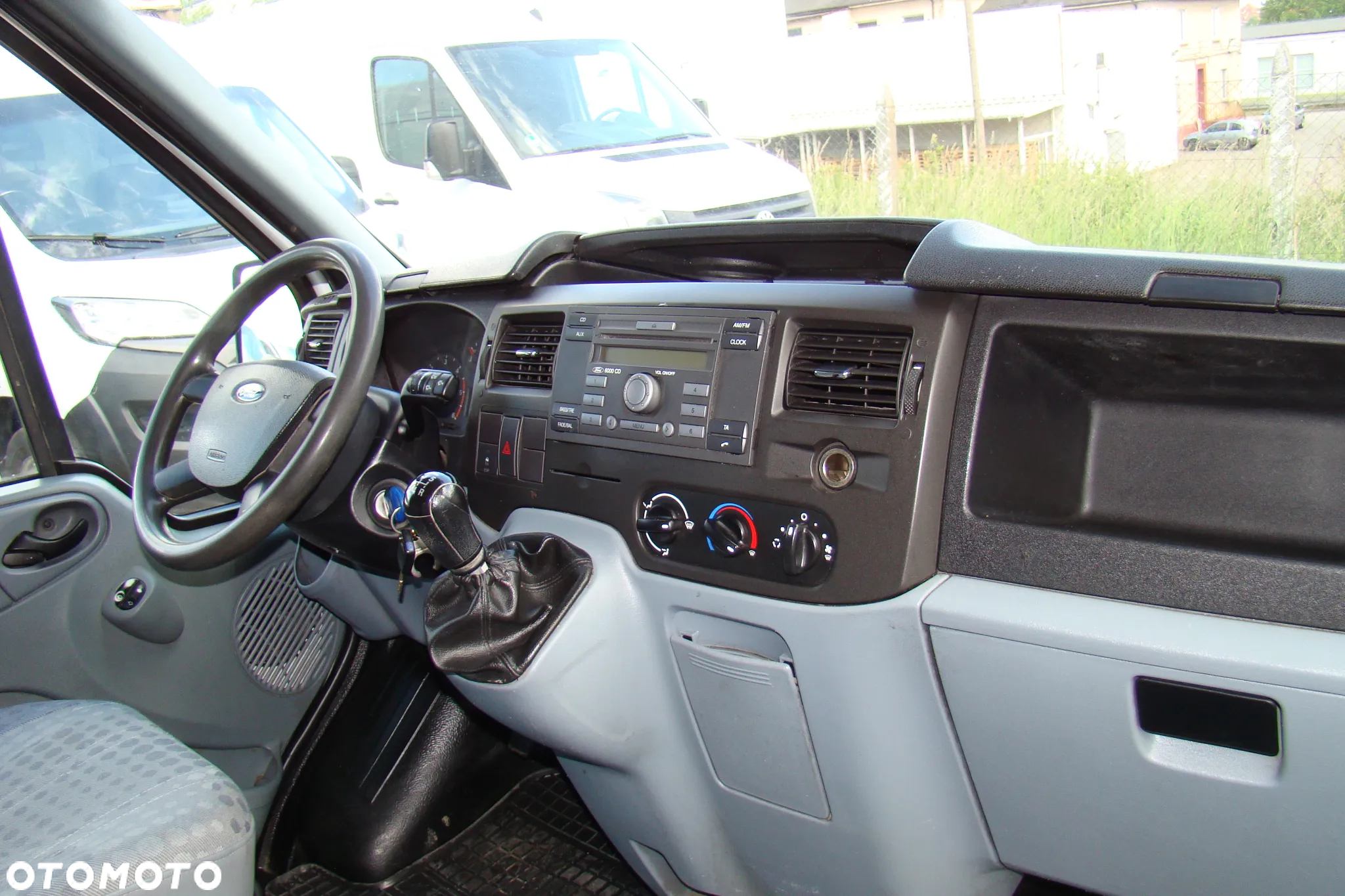 Ford Transit - 10