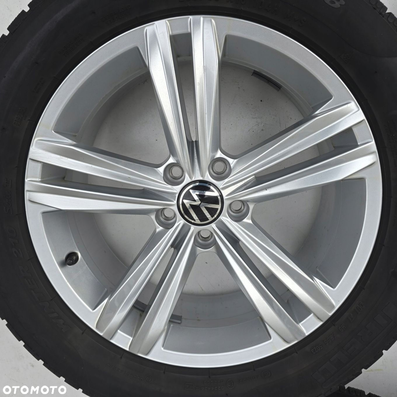 VW TIGUAN II 5NA 5X112 235/55R18 104H 18 ET43 23R 4X - 7