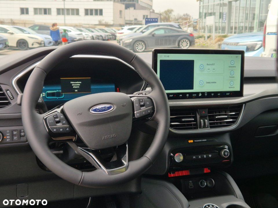 Ford Kuga - 10