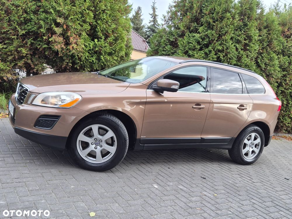 Volvo XC 60 2.4D AWD Momentum - 4