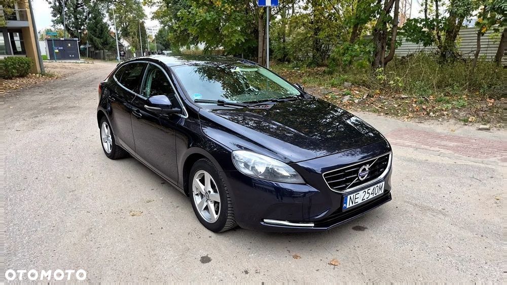Volvo V40 D2 Drive-E Momentum - 11