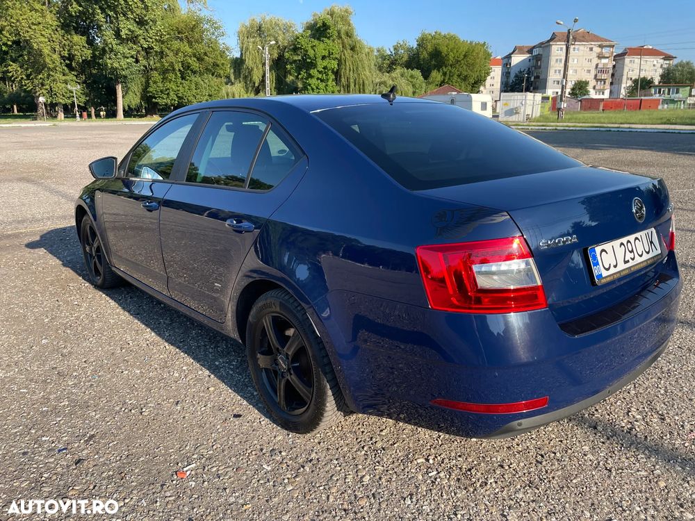 Skoda Octavia 2.0 TDI 4X4 Clever - 9
