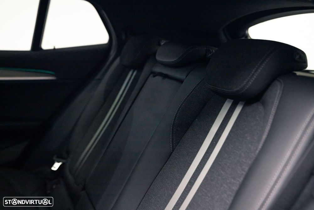 BMW X2 25 e xDrive Pack M - 23