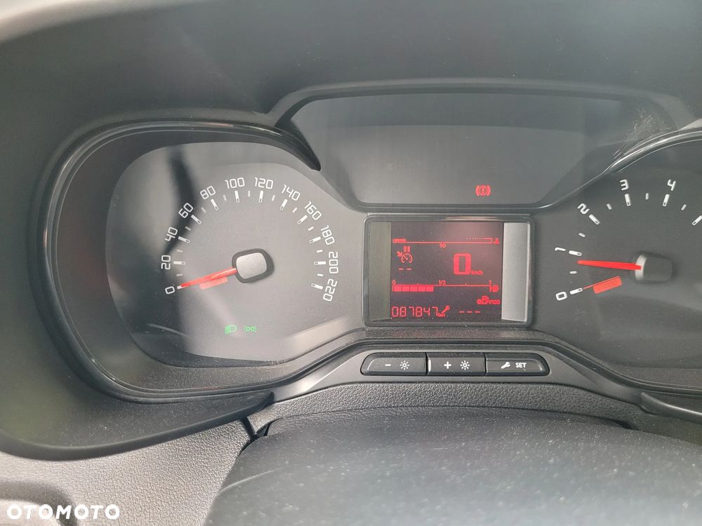 Toyota Proace City ładowność 900 kg L1 - 18