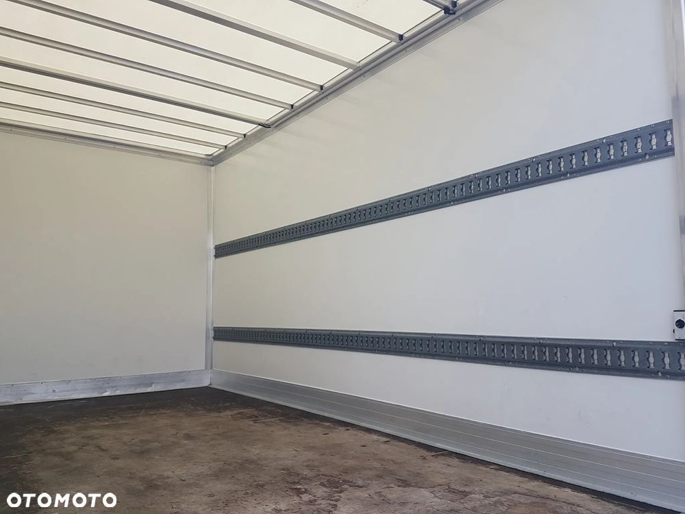 Renault MASTER KONTENER 8EP 4,22x2,23x2,23 KLIMA KRAJOWY MANUAL 6-BIEGÓW - 19