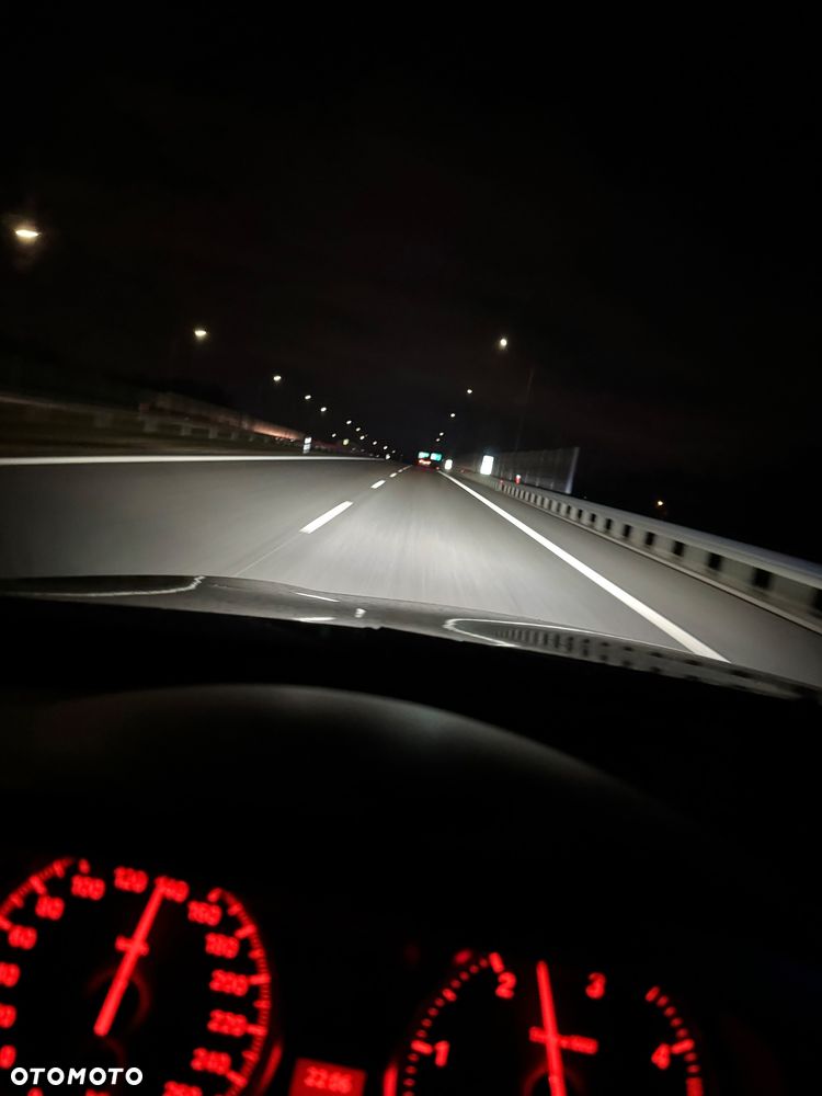 BMW Seria 3 320d - 13