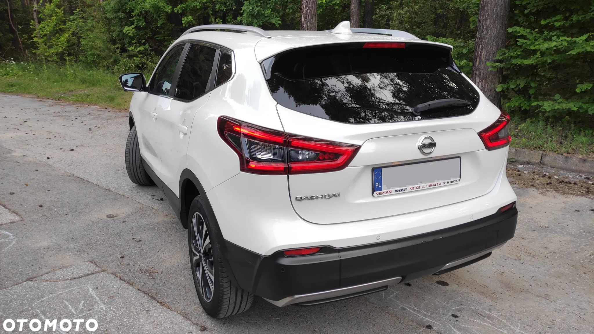 Nissan Qashqai 1.2 DIG-T N-Connecta Xtronic - 16