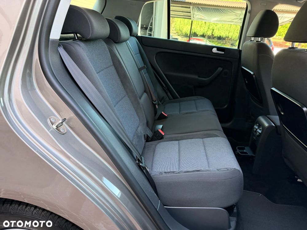 Volkswagen Golf Plus 1.2 TSI Style - 29