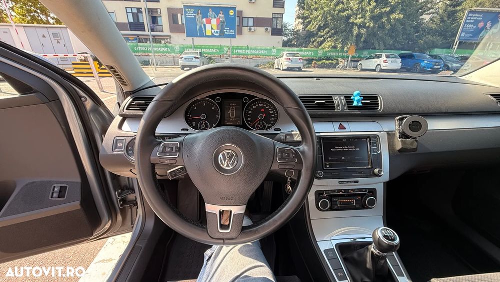 Volkswagen Passat 2.0 TDI Comfortline DPF - 30