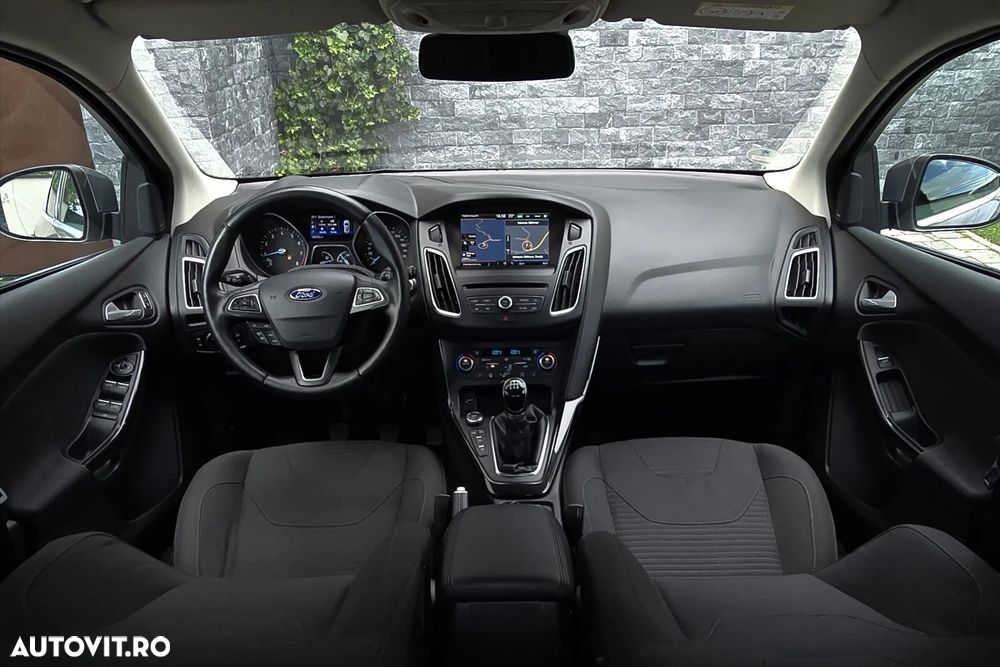 Ford Focus - 6
