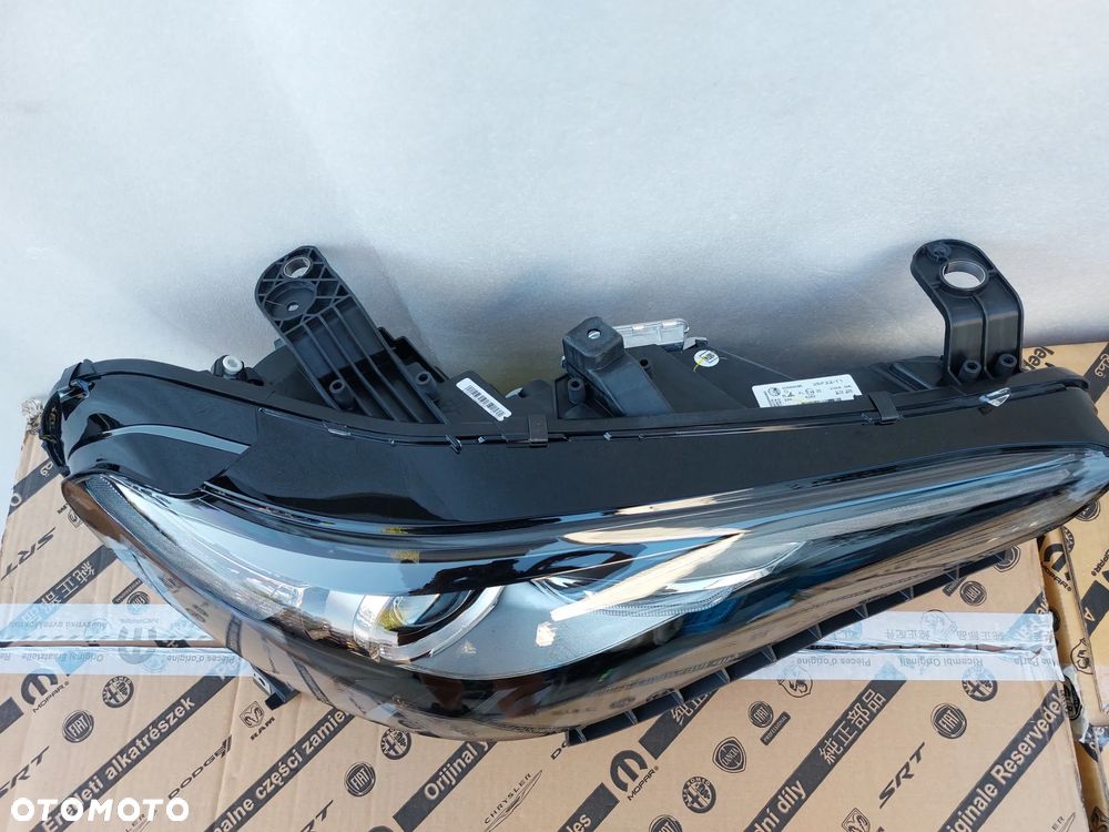 LAMPA REFLEKTOR PRAWY XENON ALFA ROMEO GIULIA NOWY 50564095 - 2