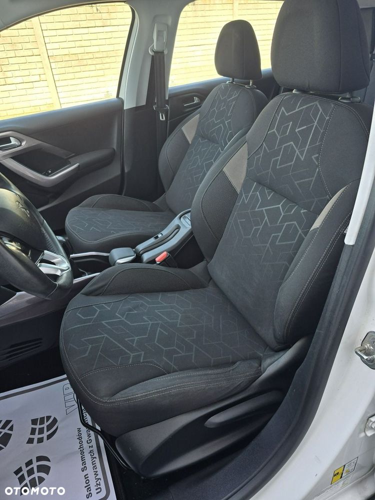 Peugeot 2008 - 16