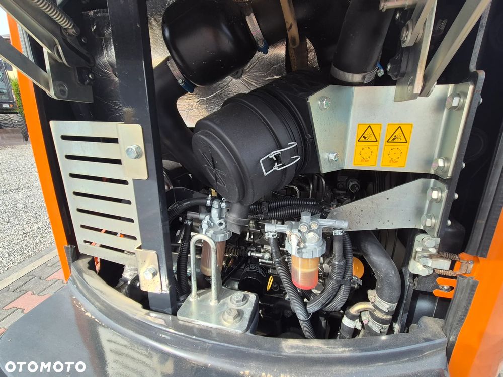 Hitachi ZX26U-6/2720kg/ Maszyna sprowadzona - 14
