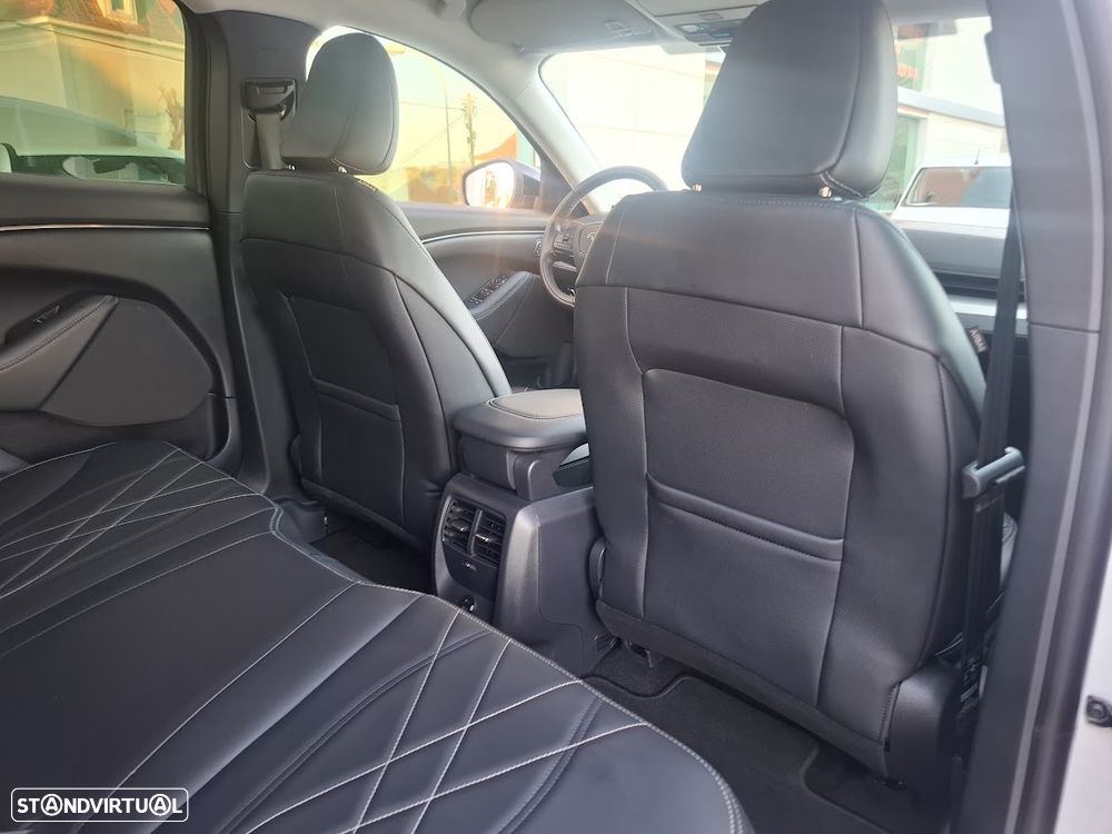 Ford Mustang Mach-E Premium - 39