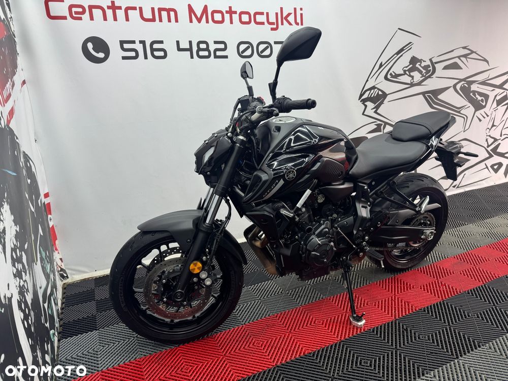 Yamaha MT - 7