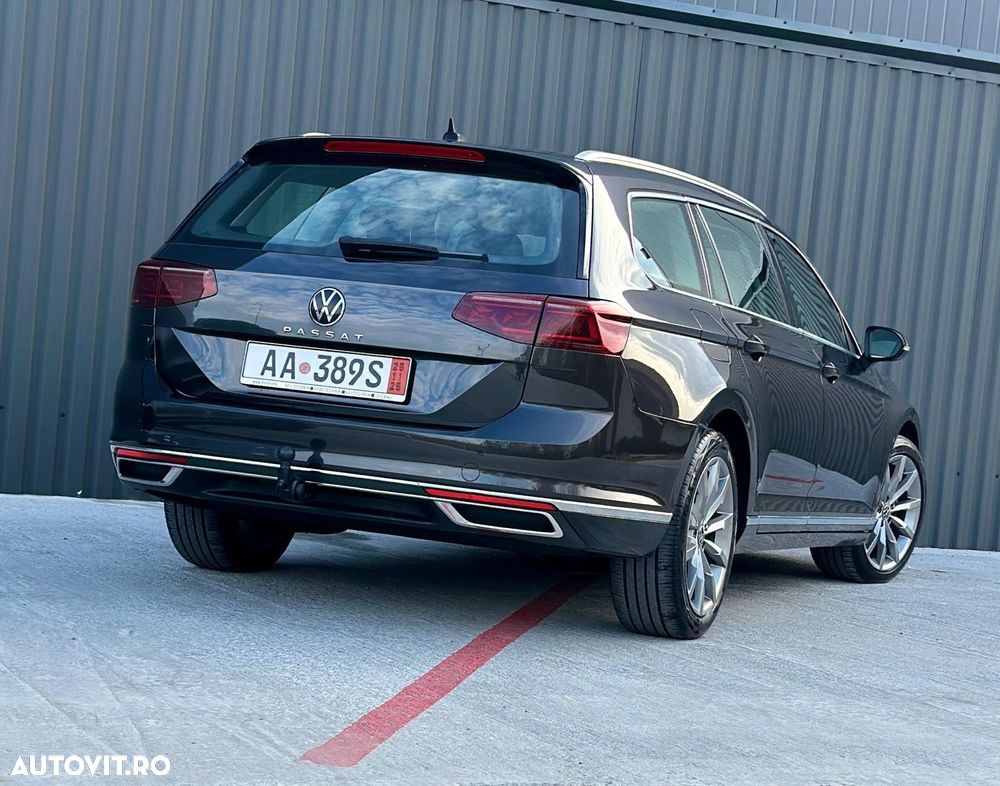 Volkswagen Passat Variant 2.0 TDI DSG Highline - 2