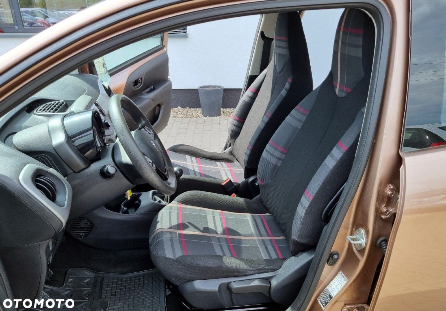Peugeot 108 - 22