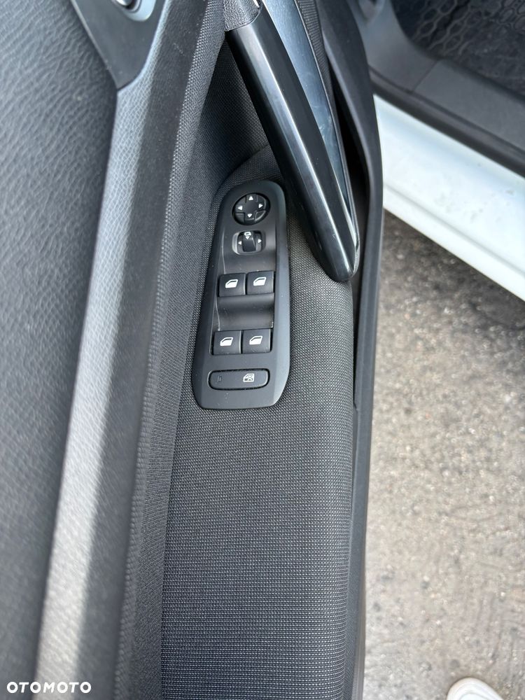 Peugeot 308 1.5 BlueHDi Allure S&S EAT6 - 6