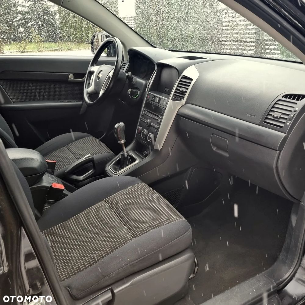 Chevrolet Captiva 2.4 LS 5os - 16