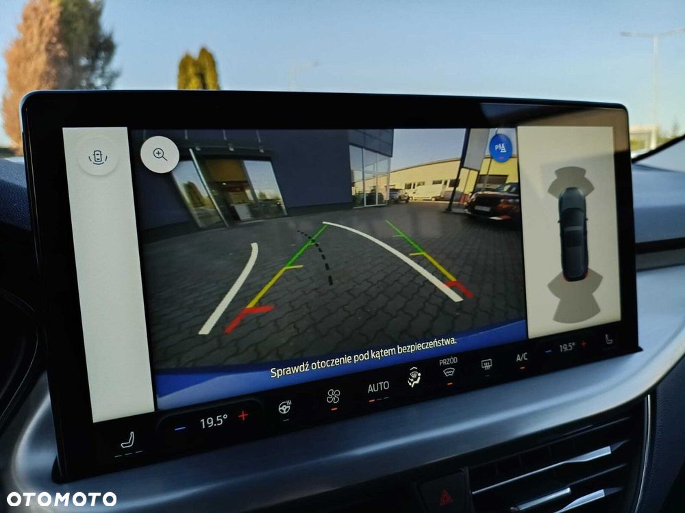 Ford Focus SW 1.0 EcoBoost mHEV Titanium X - 18