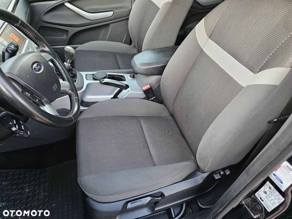 Ford Kuga 2.0 TDCi 4x4 Champions Edition - 8