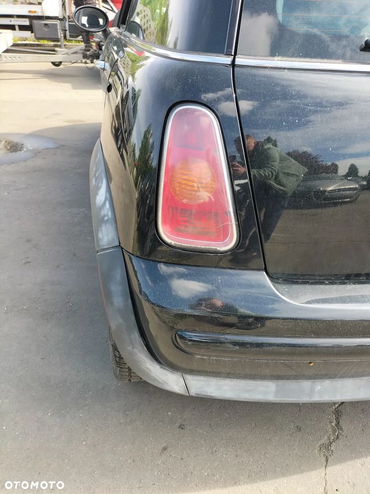 KLAPA BAGAŻNIKA MINI COOPER 01-07r KOD LAK. 668/9 BLACK - 2