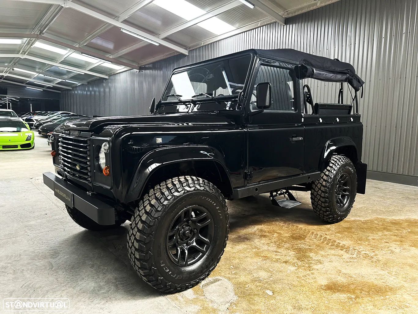 Land Rover Defender 90 2.5 tdi soft top - 1