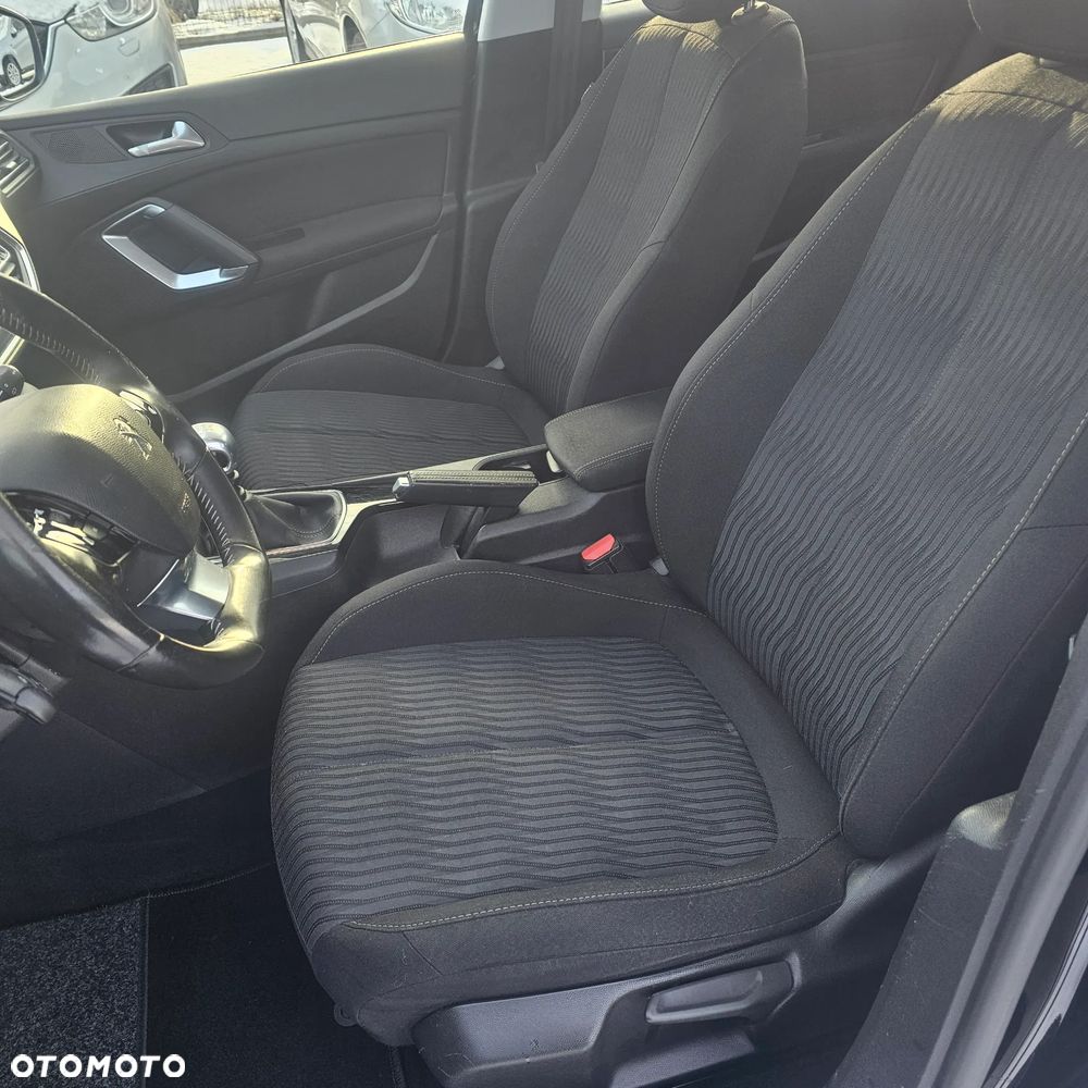 Peugeot 308 - 18