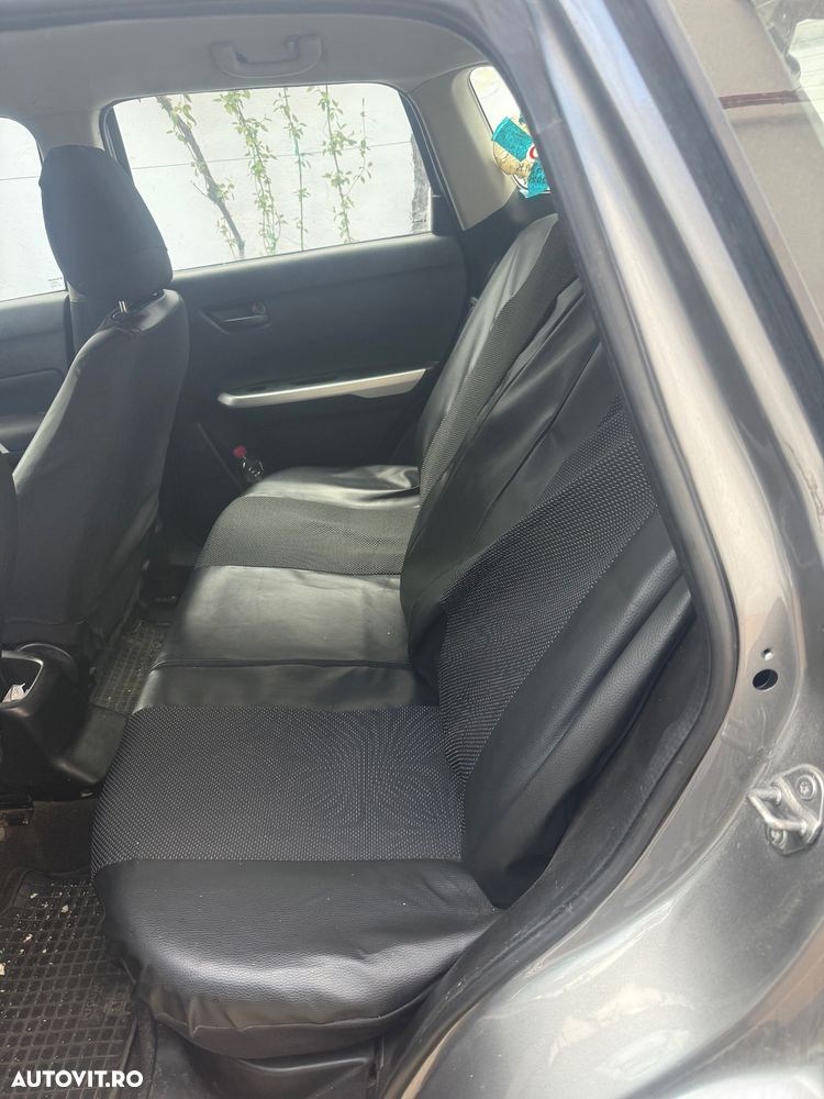 Suzuki Vitara 1.4 Boosterjet MHEV Cool - 3