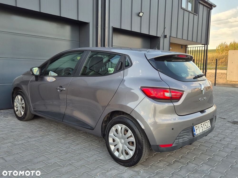 Renault Clio 1.2 16V Intens - 21