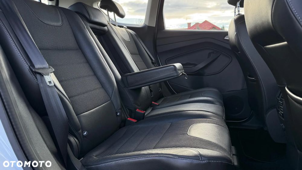 Ford Kuga 2.0 TDCi 4WD Titanium Plus - 37