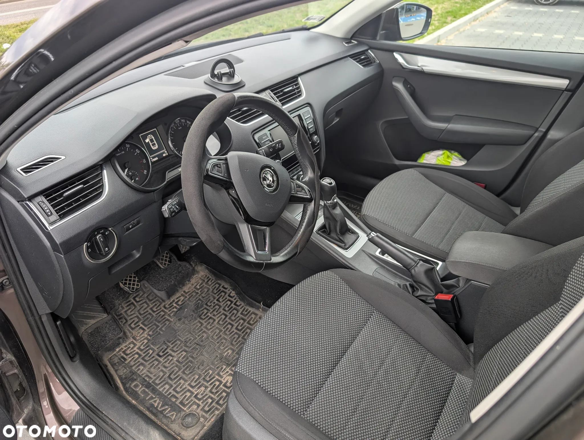 Skoda Octavia 1.4 TSI Ambition - 6