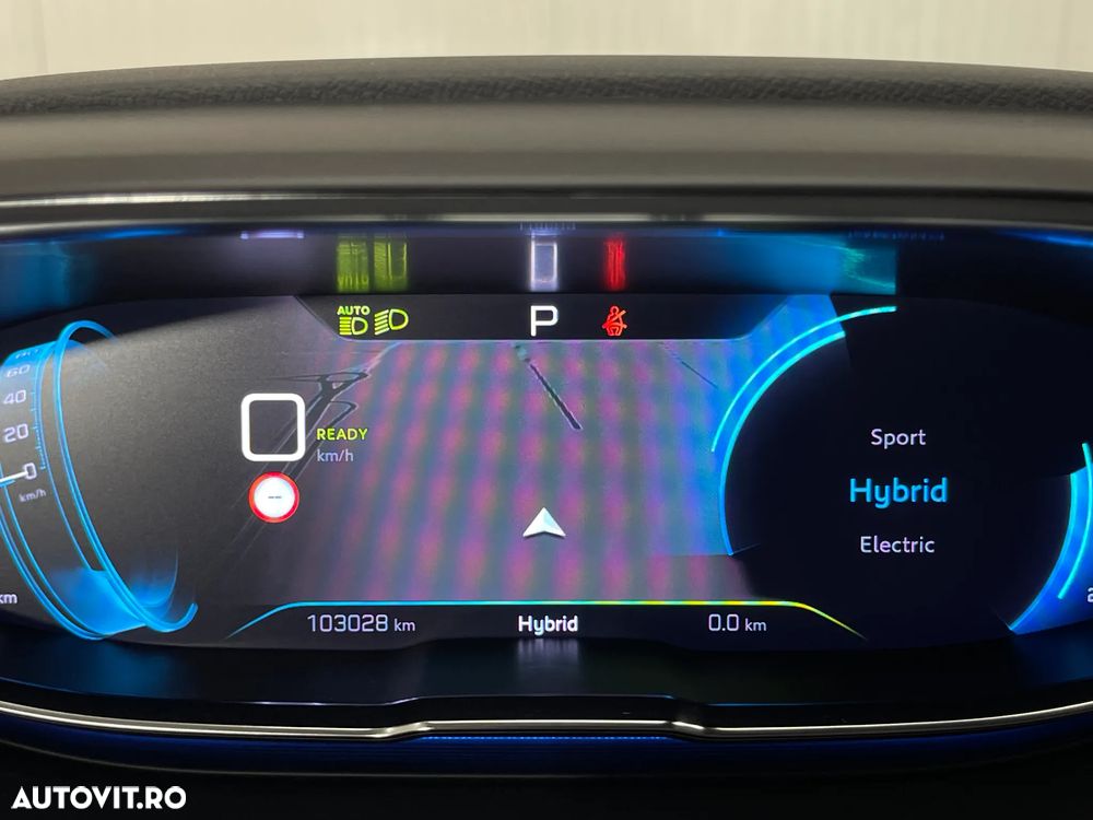 Peugeot 3008 Hybrid 225 e-EAT8 Roadtrip - 32