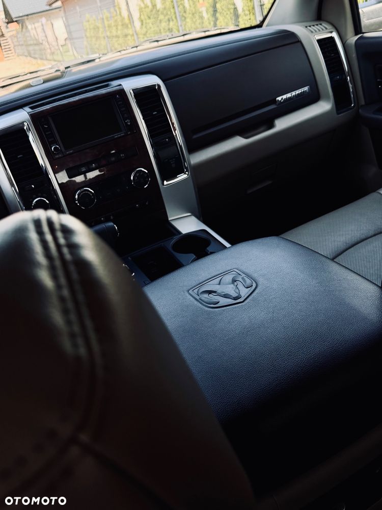 Dodge RAM 5.7 4x4 - 32