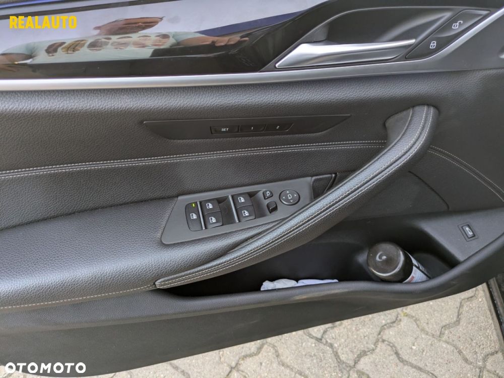 BMW Seria 5 - 12