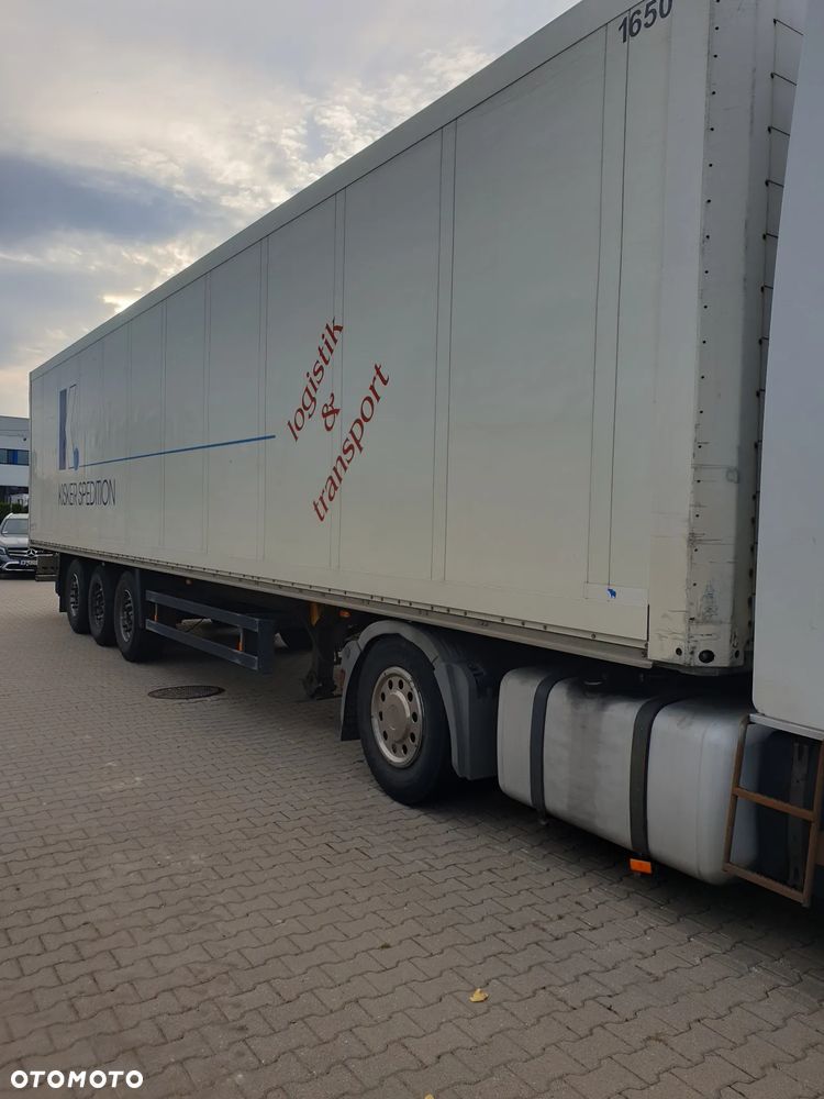 Schmitz Cargobull SKO 24 - 1