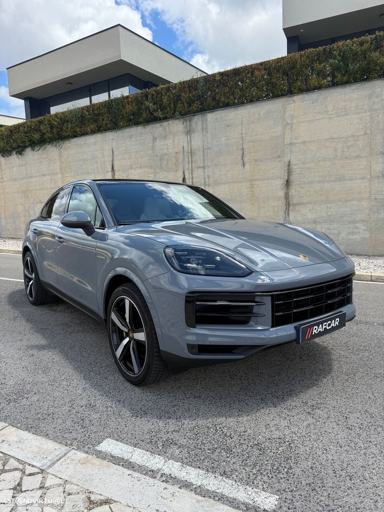 Porsche Cayenne Coupé E-Hybrid - 1
