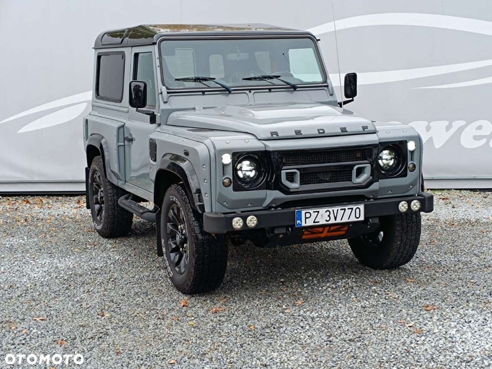 Land Rover Defender - 14