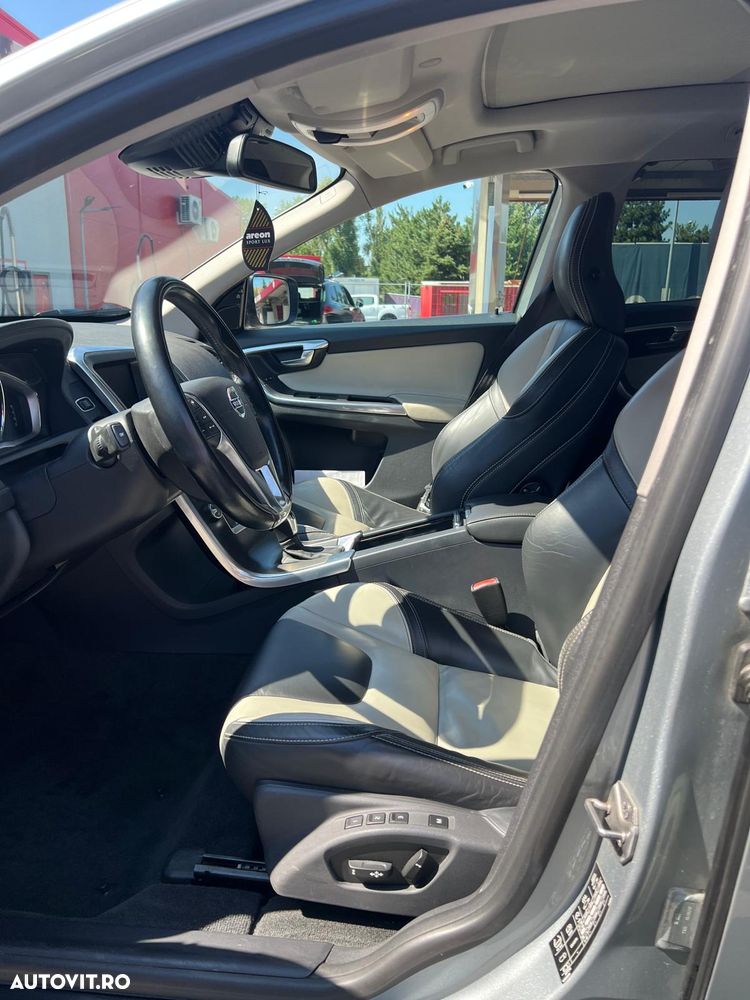 Volvo XC 60 T6AWD Summum - 12