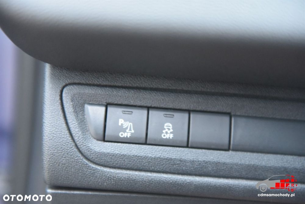 Peugeot 208 - 25