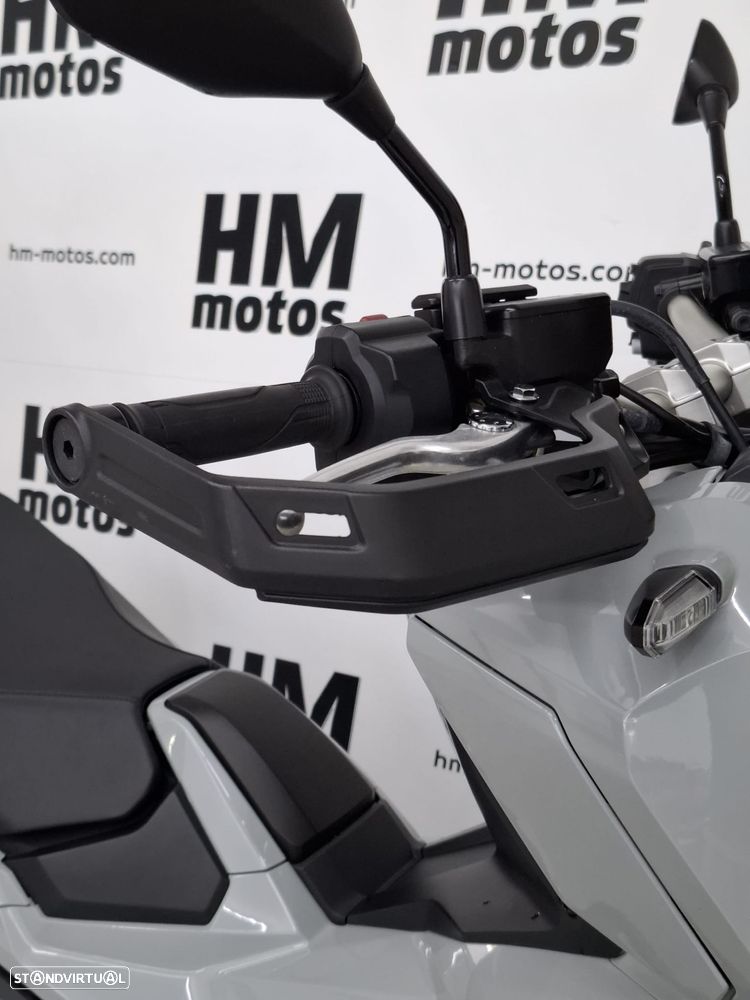 Honda X-ADV 750 - 19