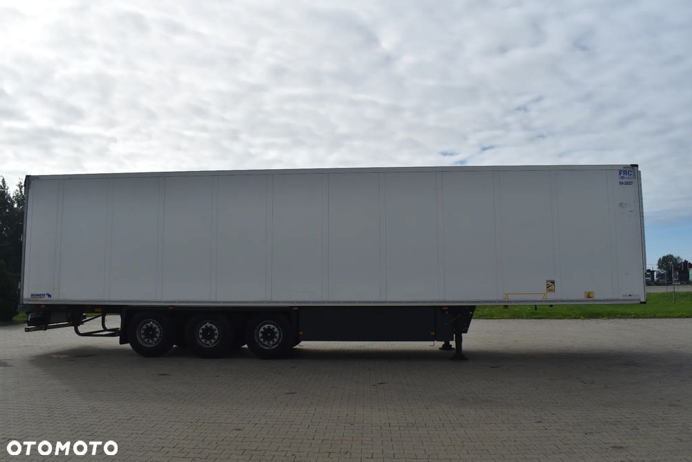 Schmitz Cargobull SKO 24 - 8