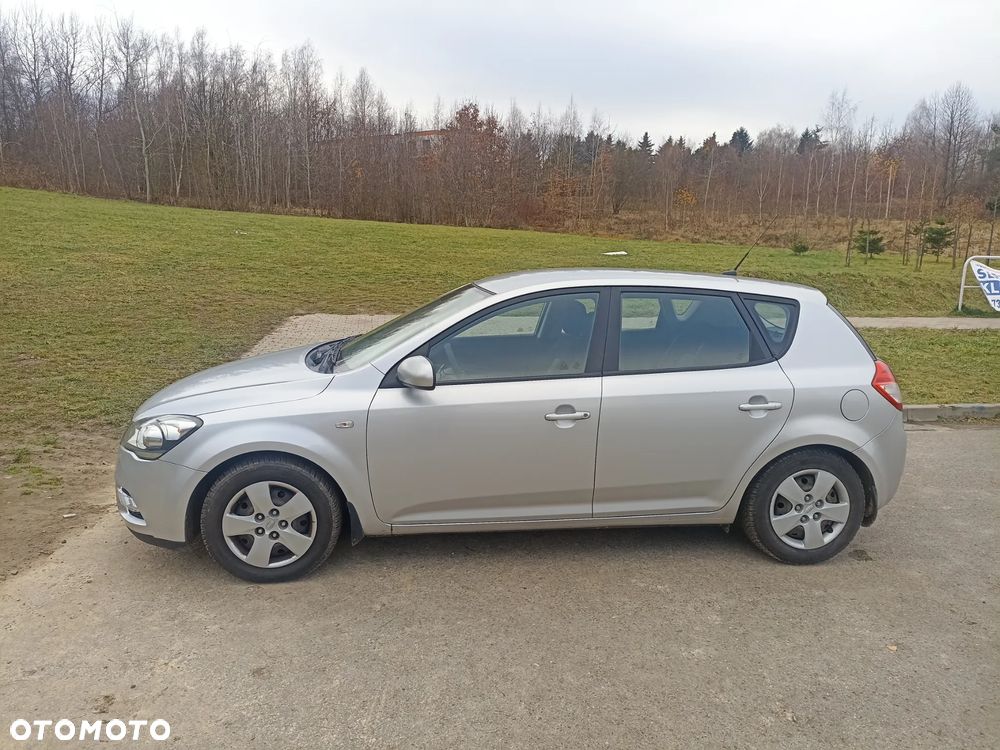Kia Ceed - 2