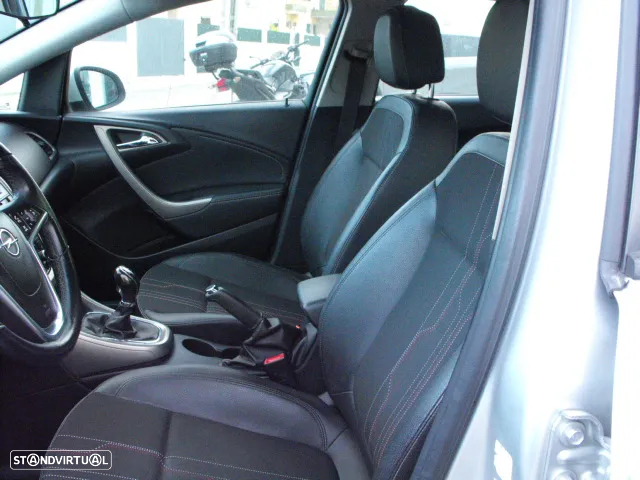 Opel Astra Sports Tourer 1.3 CDTi Executive S/S - 21