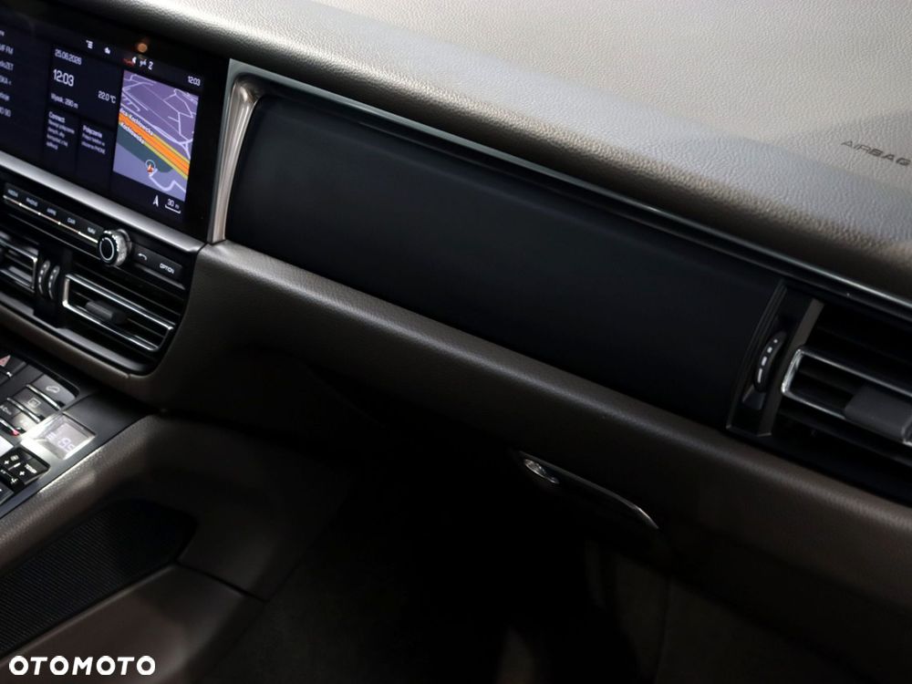 Porsche Macan PDK - 26